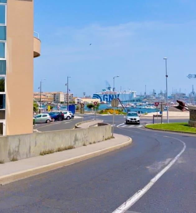 Joli Appartement Avec Piscine Sète Kültér fotó